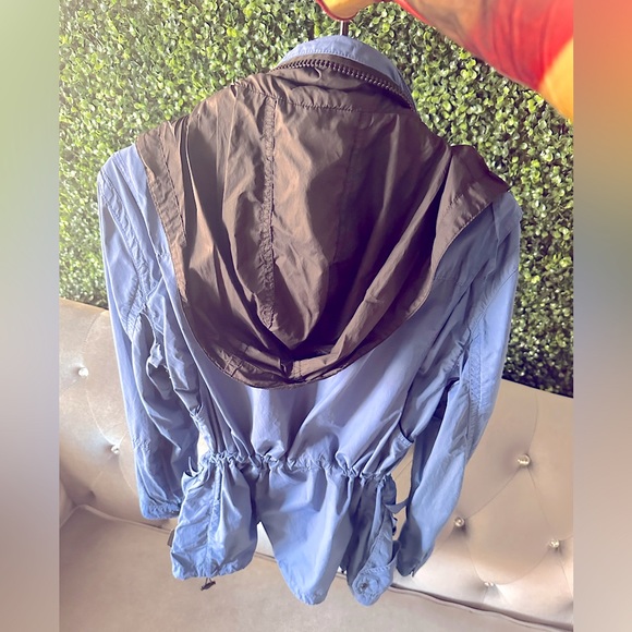 COACH Cerulean Blue Long Sleeve Hooded Adjustable Waist Wind Breaker Jac… - Picture 4 of 8